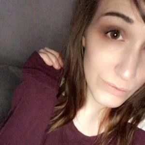 Meet your Posher, Ella